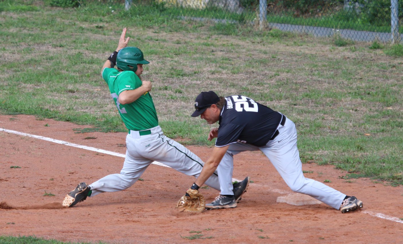 Übermütig beim Baserunning: Kevin Kiehl erhält ein Caught-Stealing